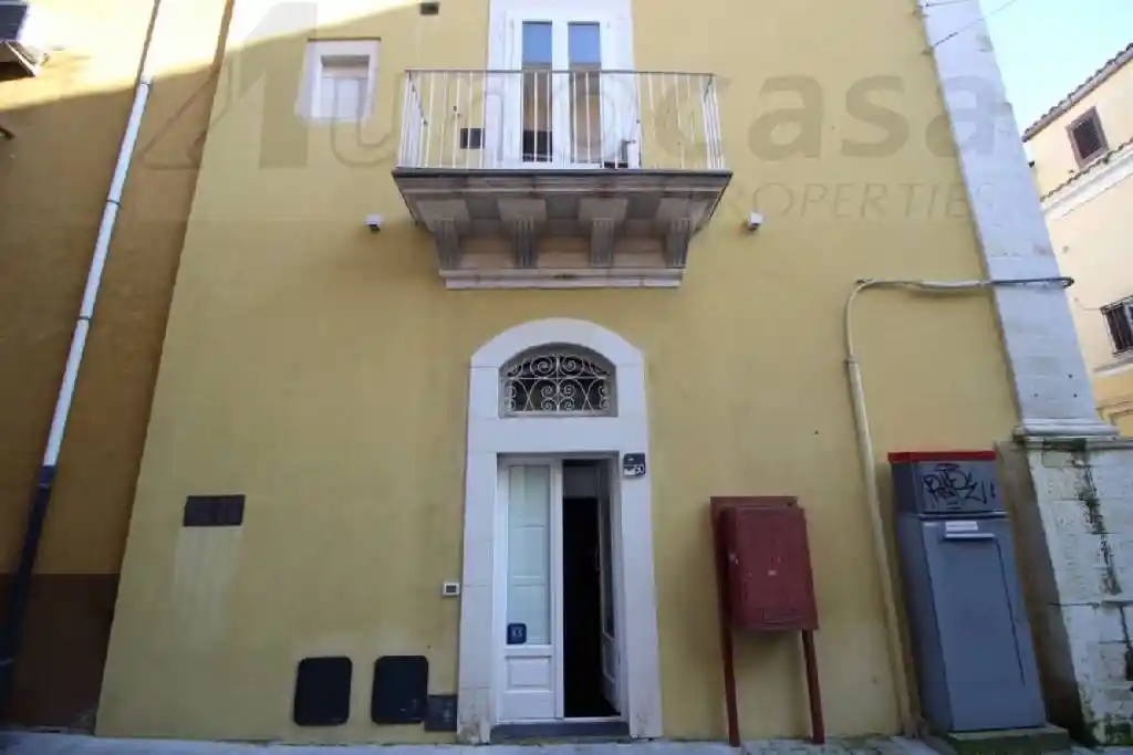 Palazzo - Edificio in vendita a Ragusa