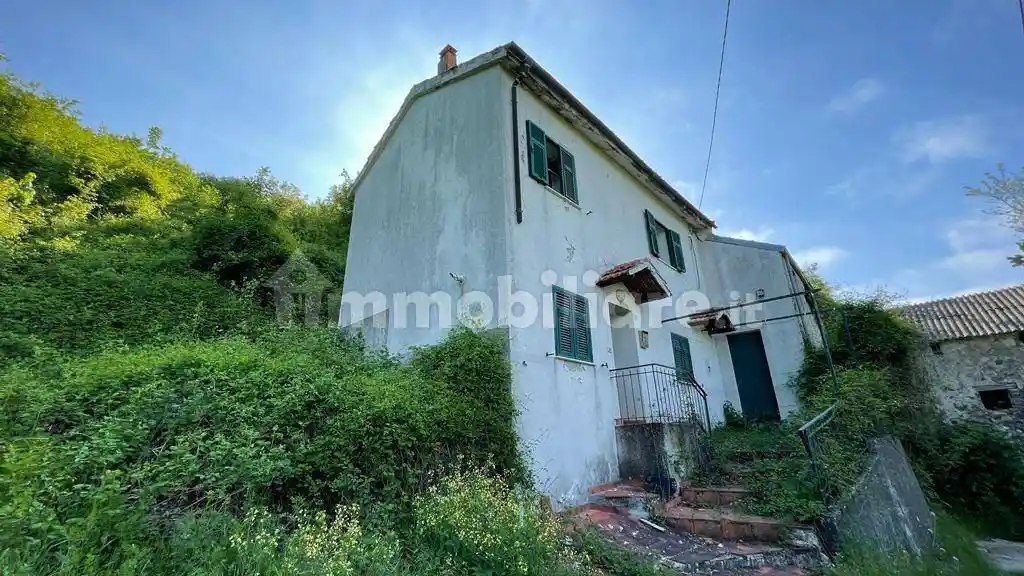 Rustico - Casale in vendita a Savona