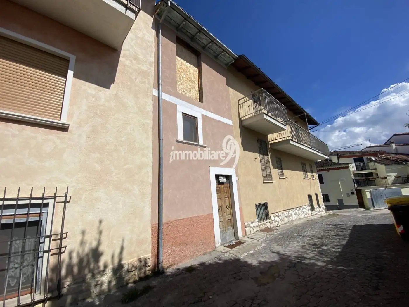 Casa indipendente in vendita a L'Aquila