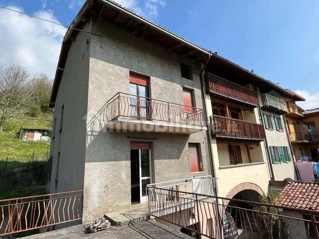 Casa indipendente in vendita a Clusone