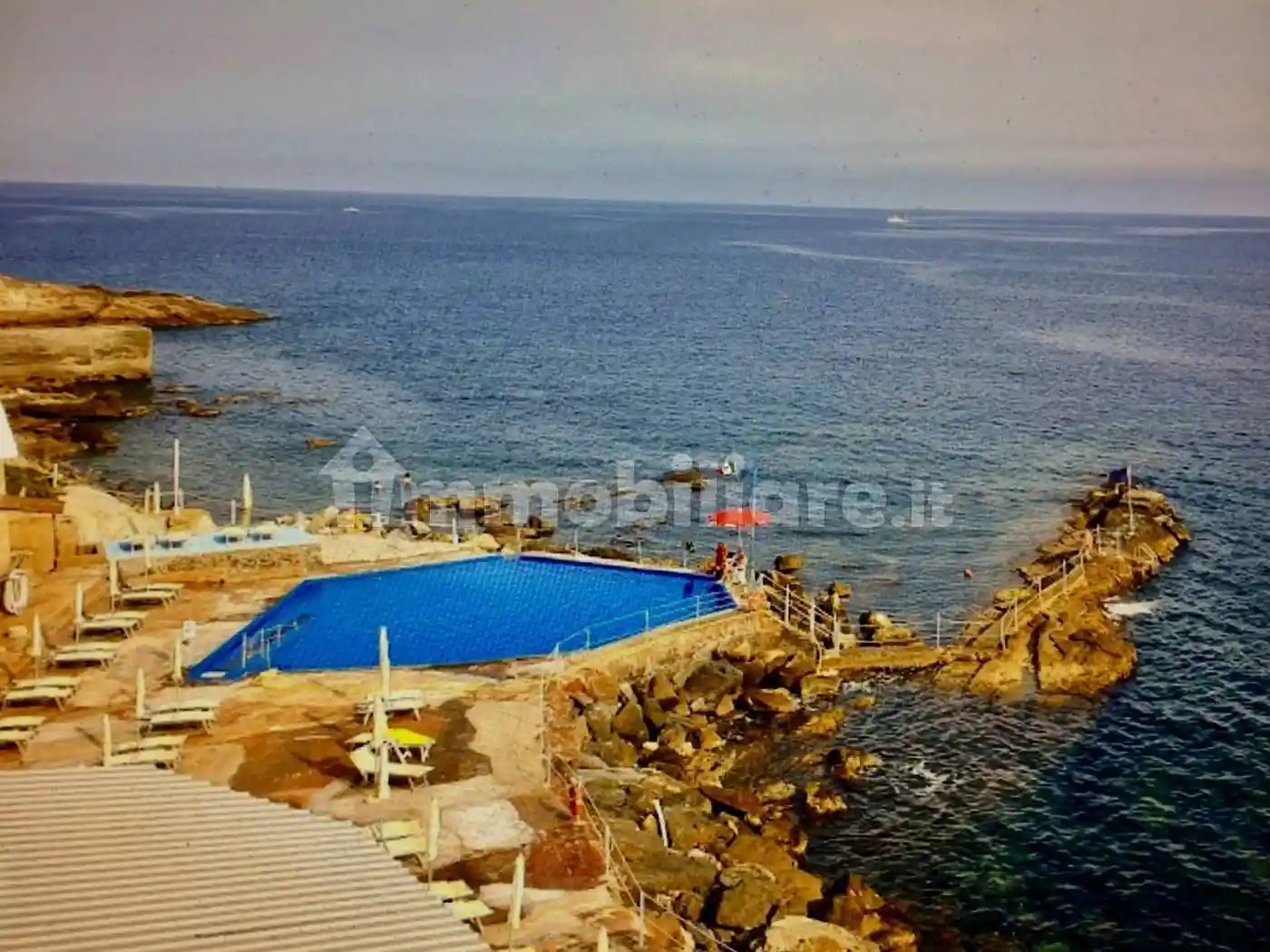 Palazzo - Edificio in vendita a Imperia