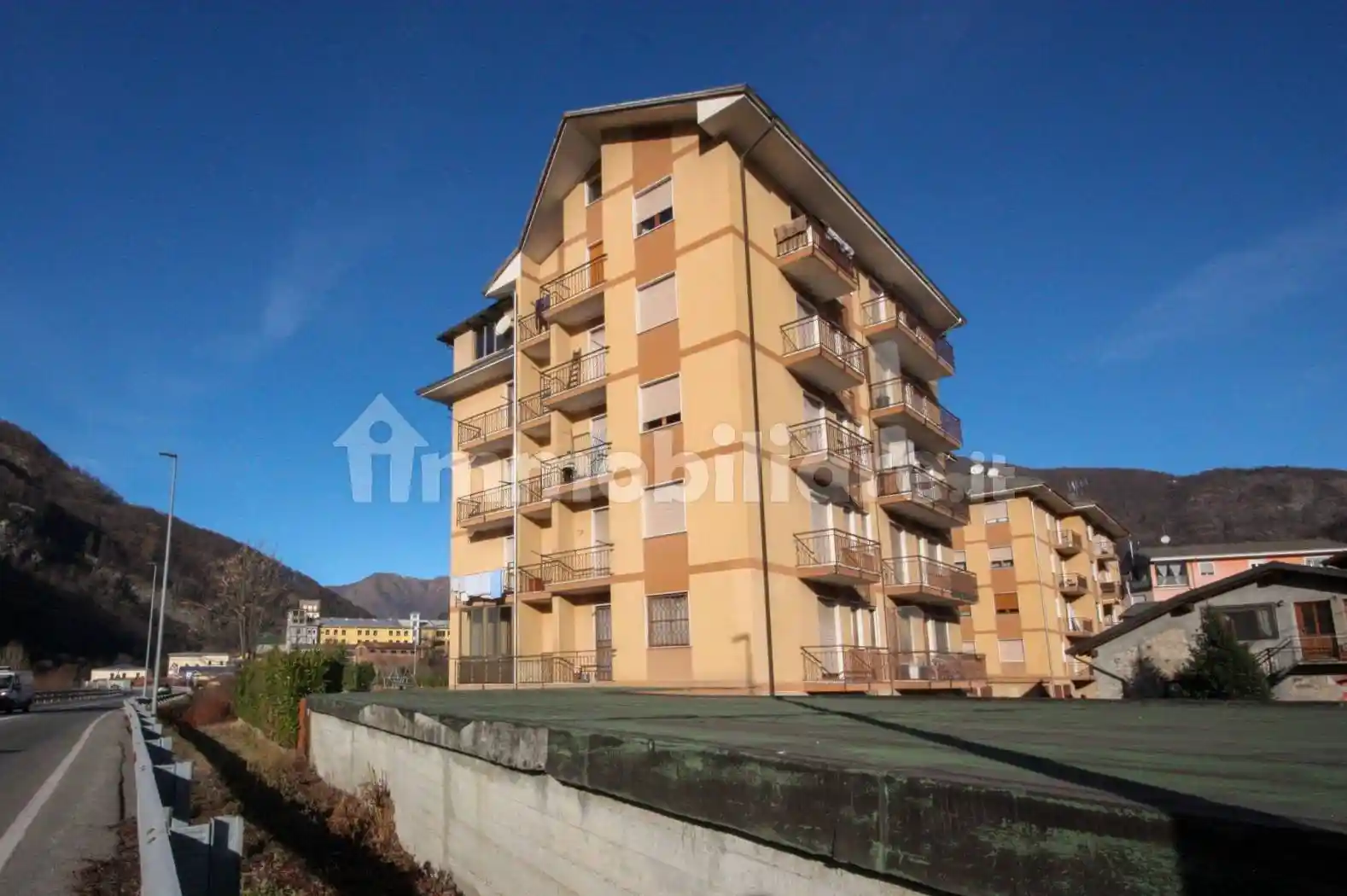 Appartamento in vendita a Varallo