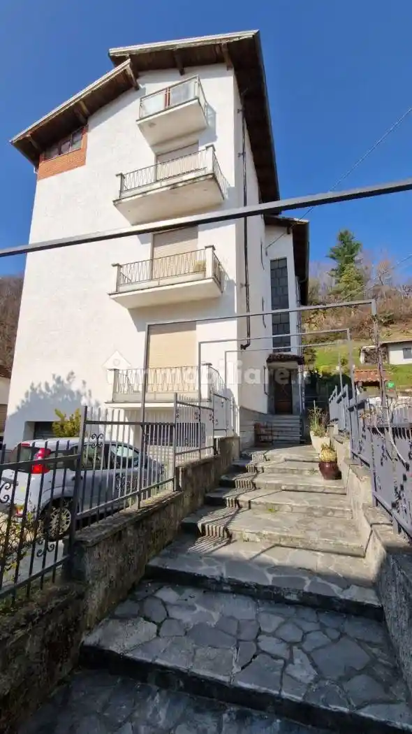 Appartamento in vendita a Serravalle Sesia