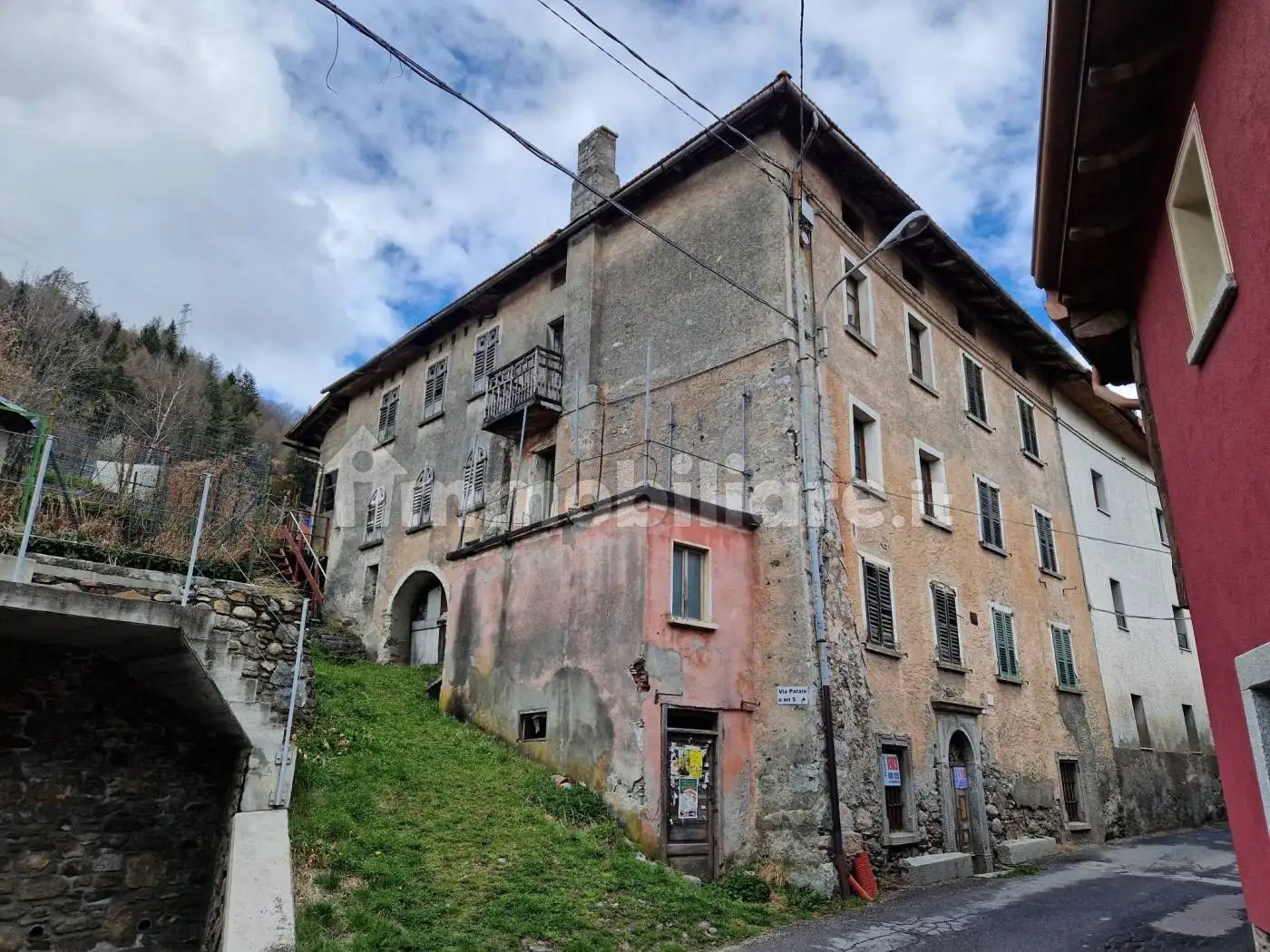 Rustico - Casale in vendita a Vione