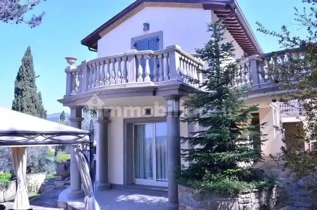 Villa in vendita a Passignano sul Trasimeno