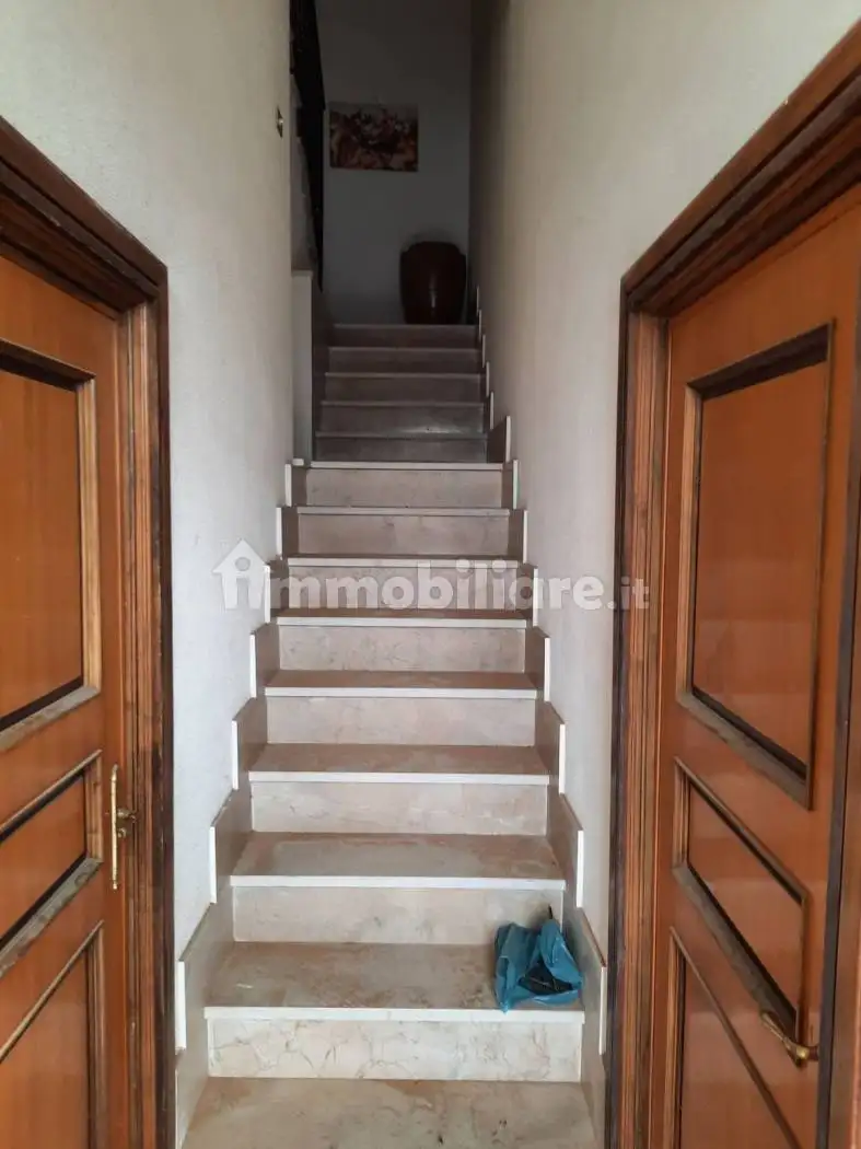 Casa indipendente in vendita a Motta Montecorvino