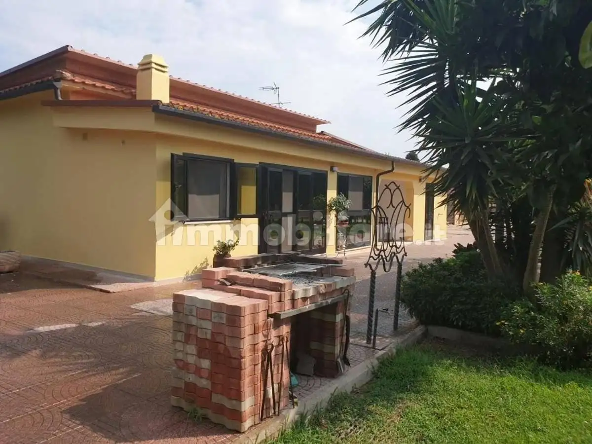 Villa in affitto a Terracina