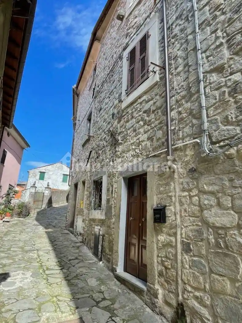 Appartamento in vendita a Pontremoli