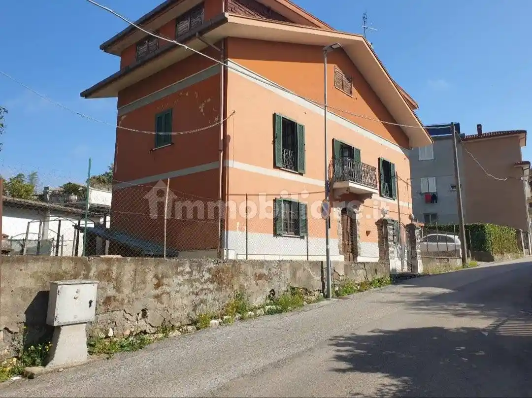 Villa in vendita a Ceccano