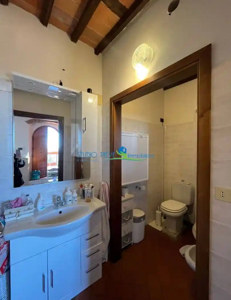 Villa in vendita a Uzzano