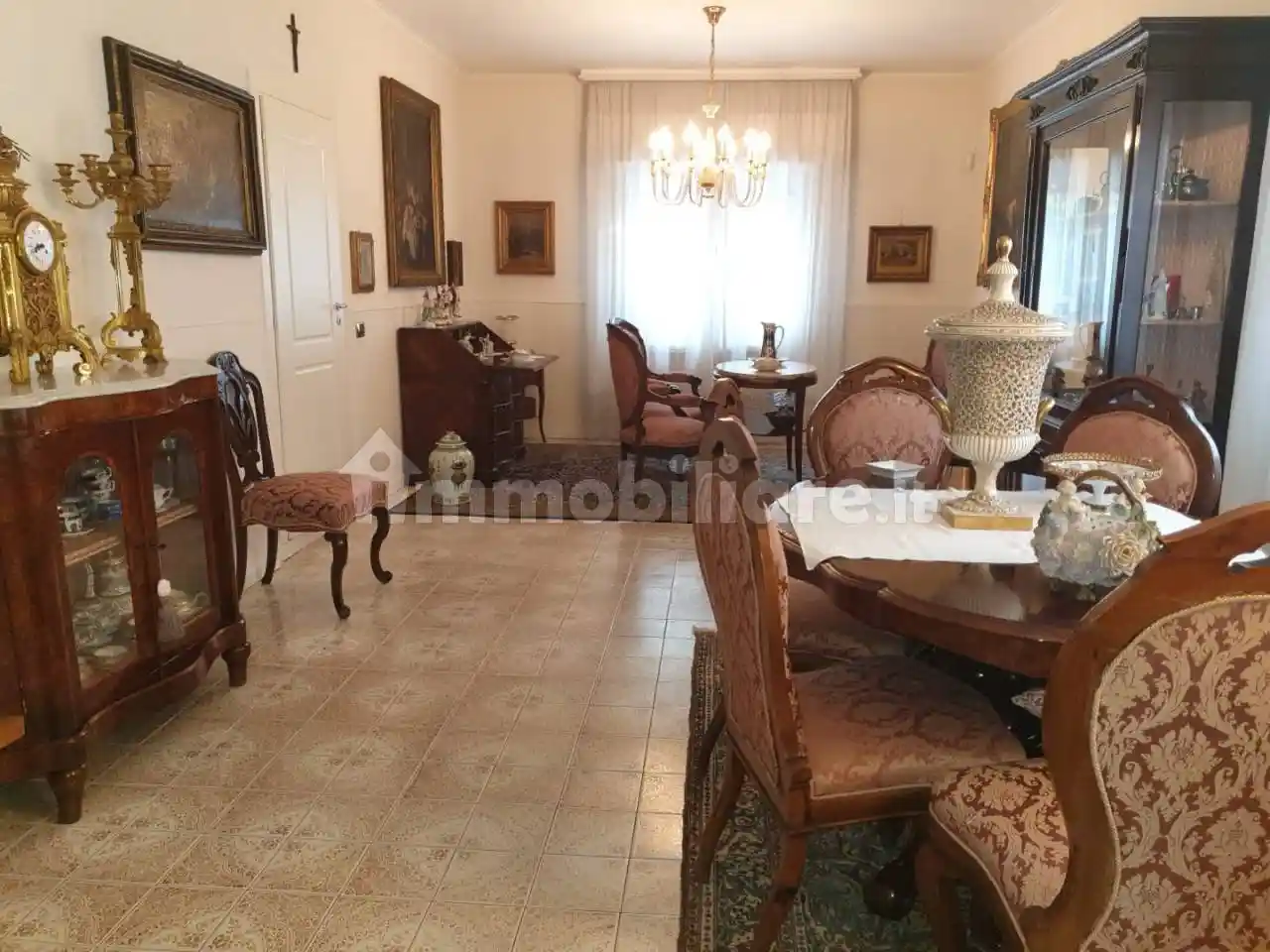 Villa in vendita a Carpi