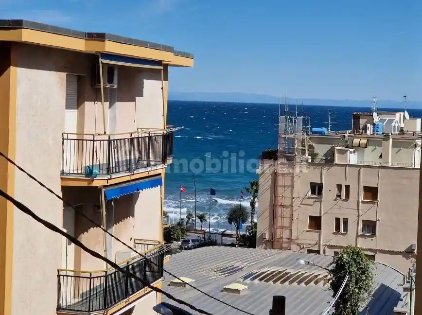 Appartamento in vendita a Laigueglia