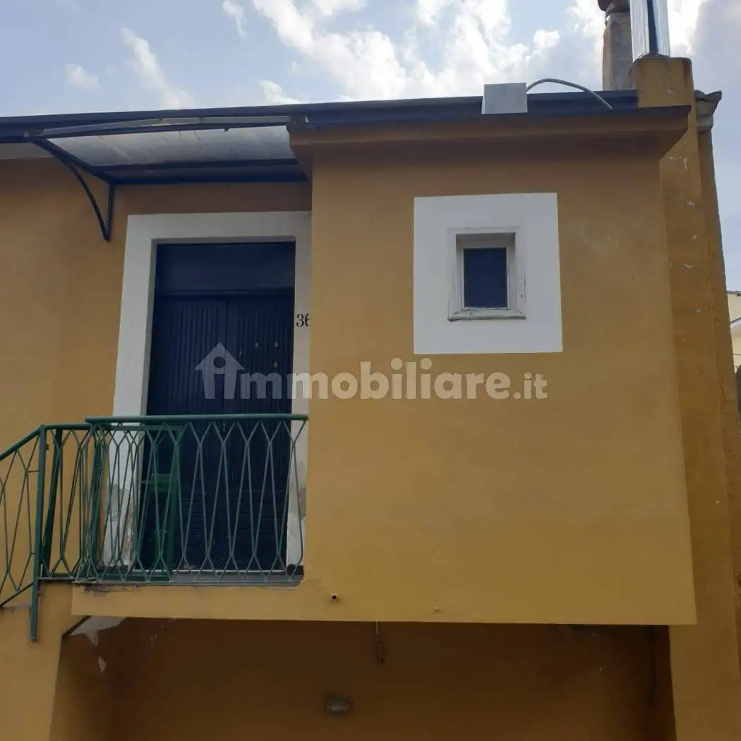 Palazzo - Edificio in vendita a Simeri Crichi