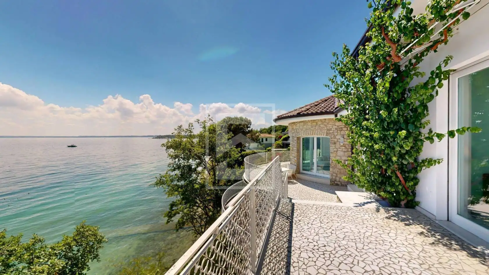 Villa in vendita a Manerba del Garda