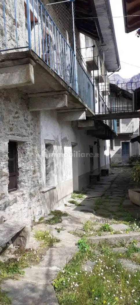 Rustico - Casale in vendita a Ingria