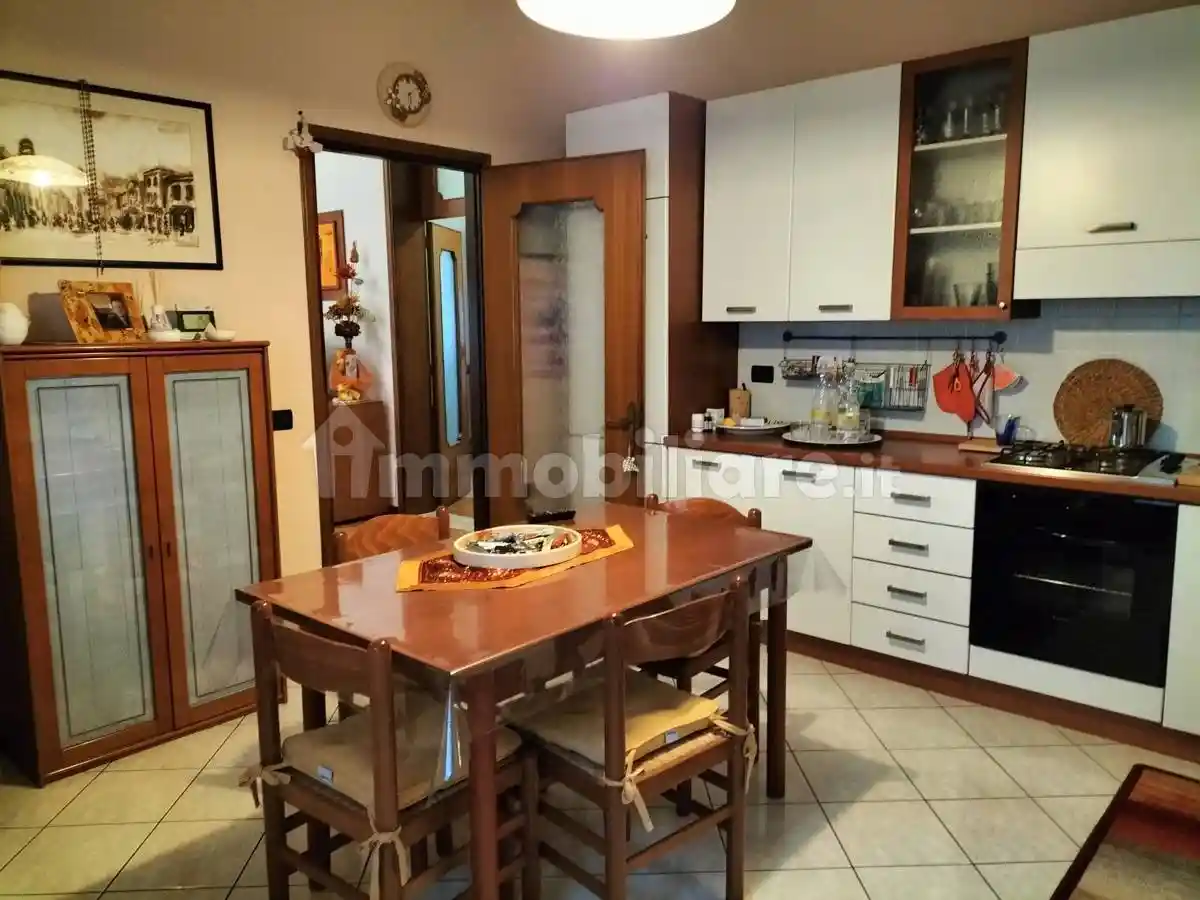 Villa in vendita a Gavello