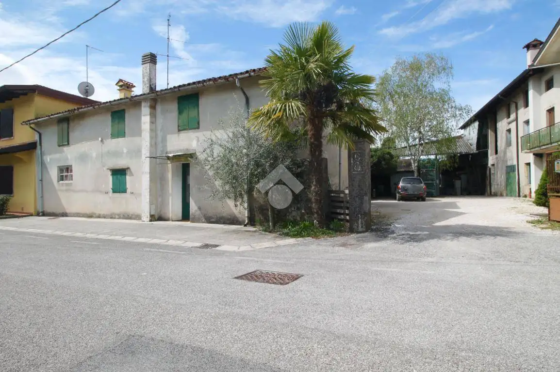 Rustico - Casale in vendita a Corno di Rosazzo