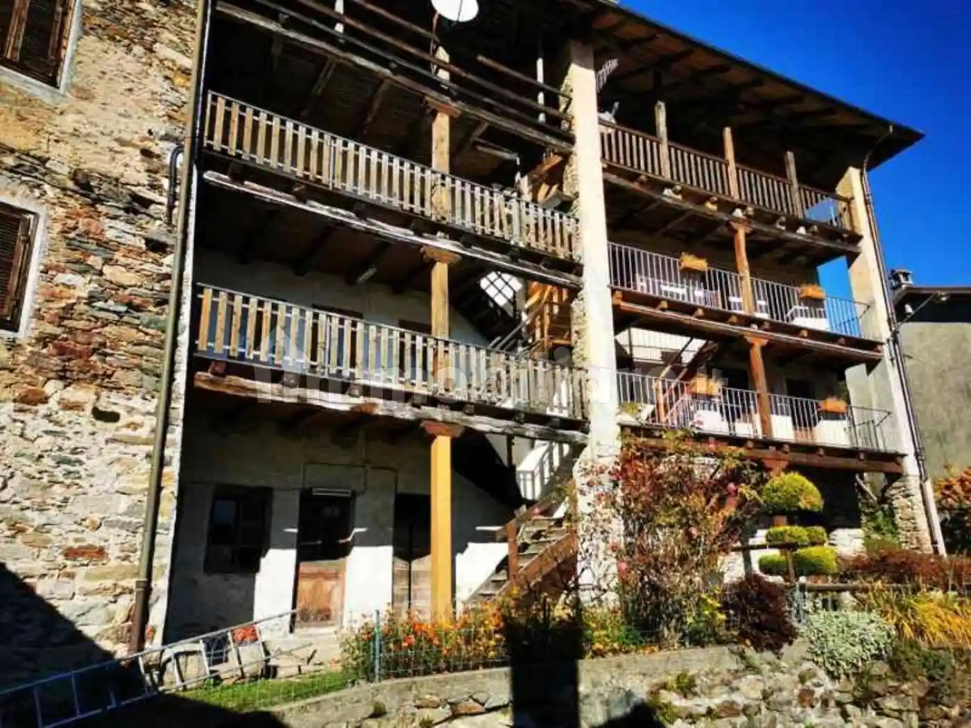 Villa in vendita a Varallo