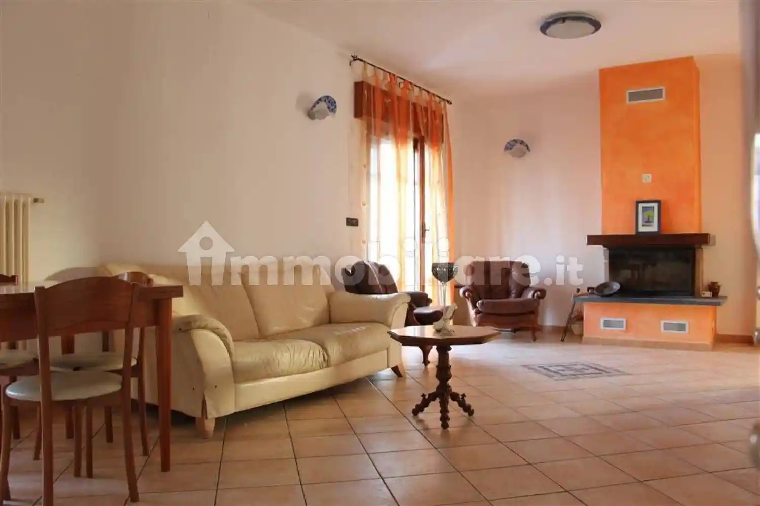 Appartamento in vendita a Follo