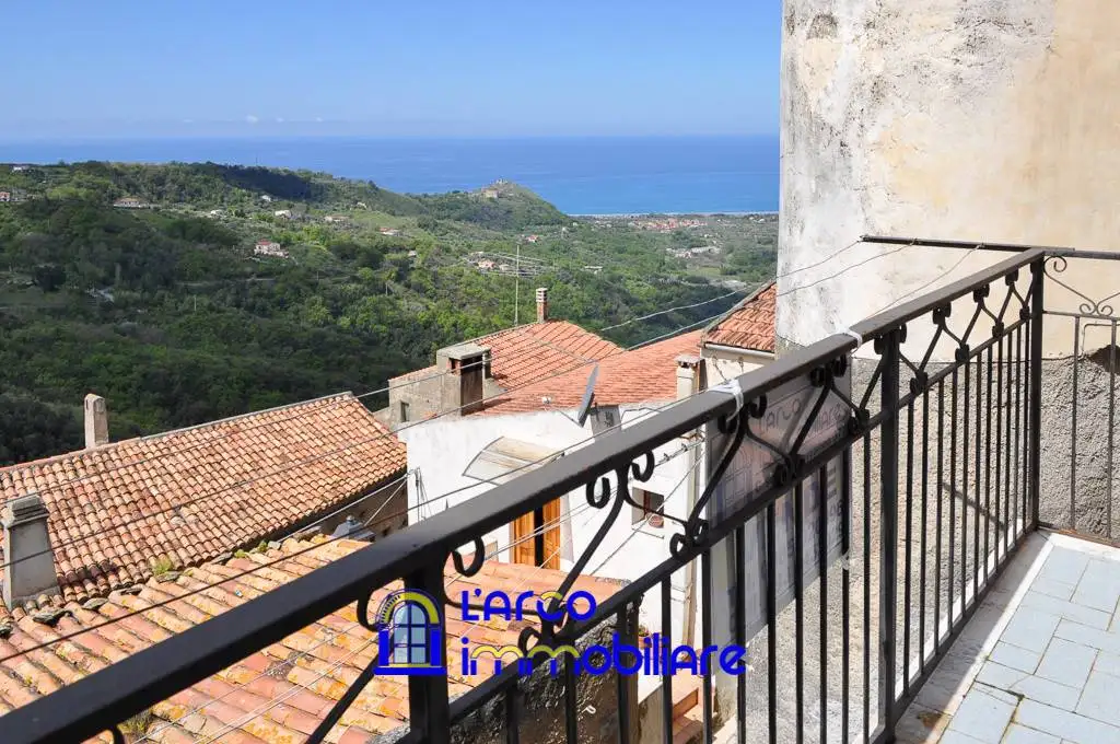 Appartamento in vendita a Maierà