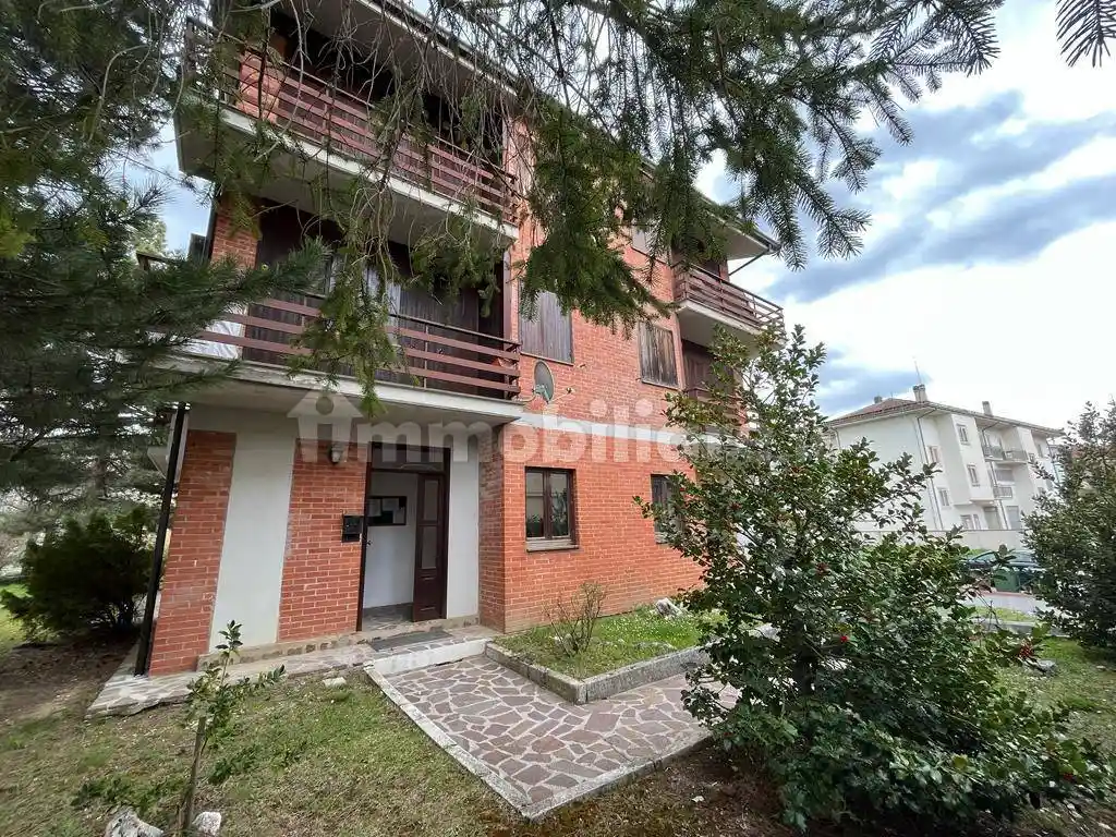 Bilocale viale Vittime 9 Maggio, Centro, Rocca di Mezzo - foto 2