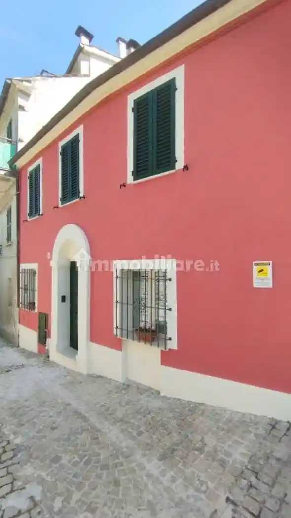Casa indipendente in affitto a Cingoli