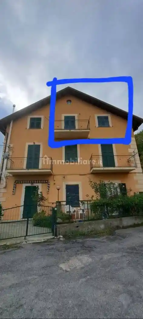 Palazzo - Edificio in vendita a Torriglia