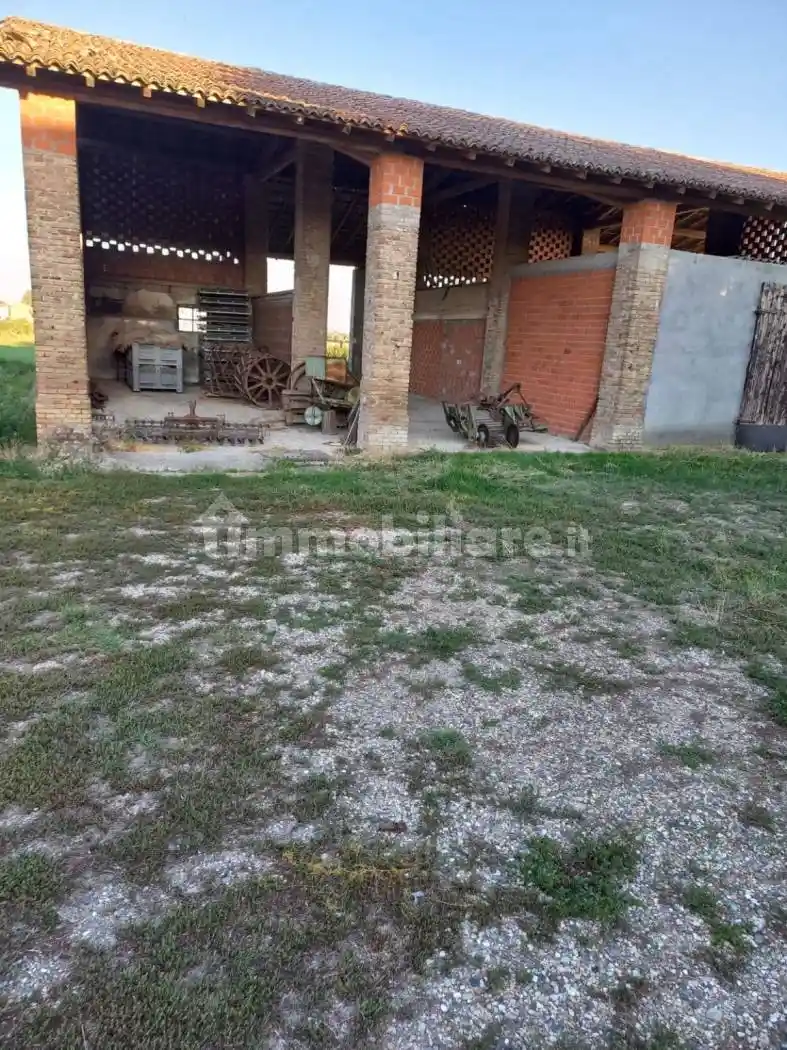 Casa indipendente in vendita a Voghera