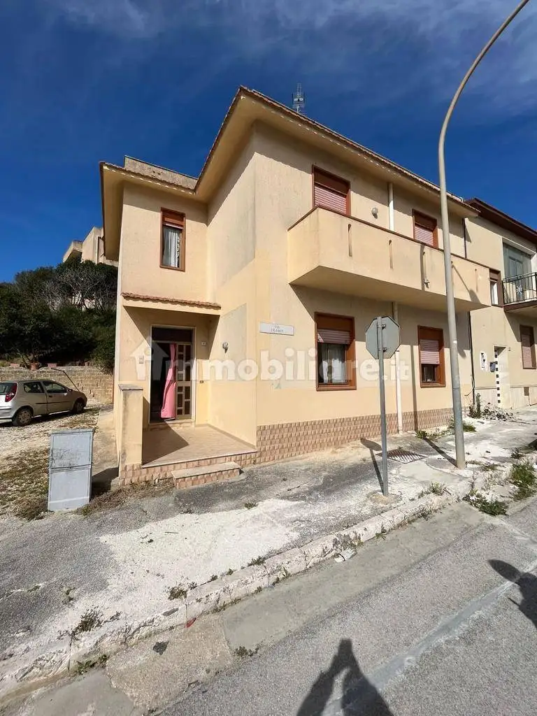 Villetta a schiera in vendita a Santa Margherita di Belice