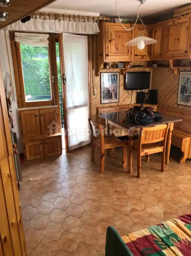 Appartamento in vendita a Viola