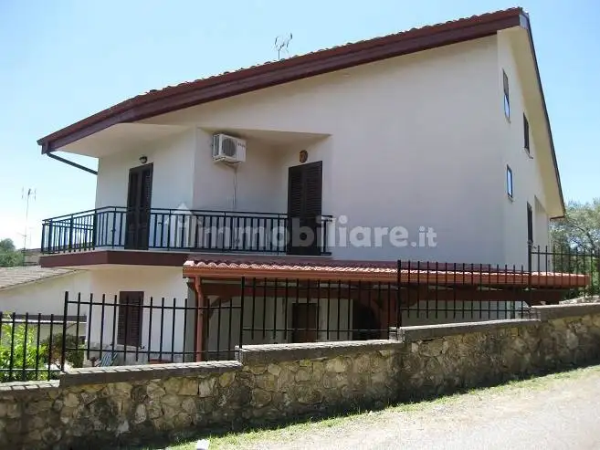 Villa in vendita a Rovito
