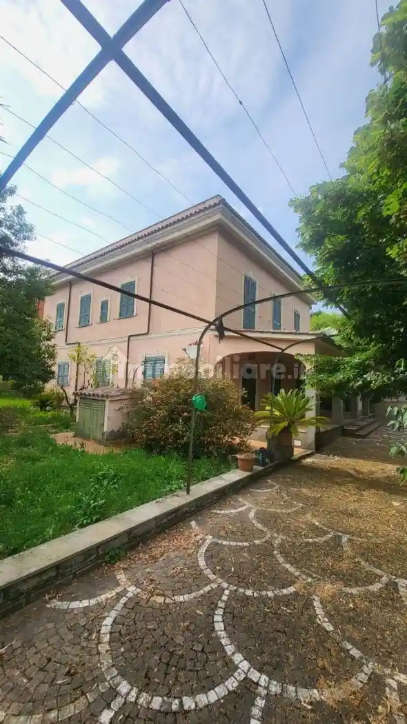 Villa in vendita a Velletri