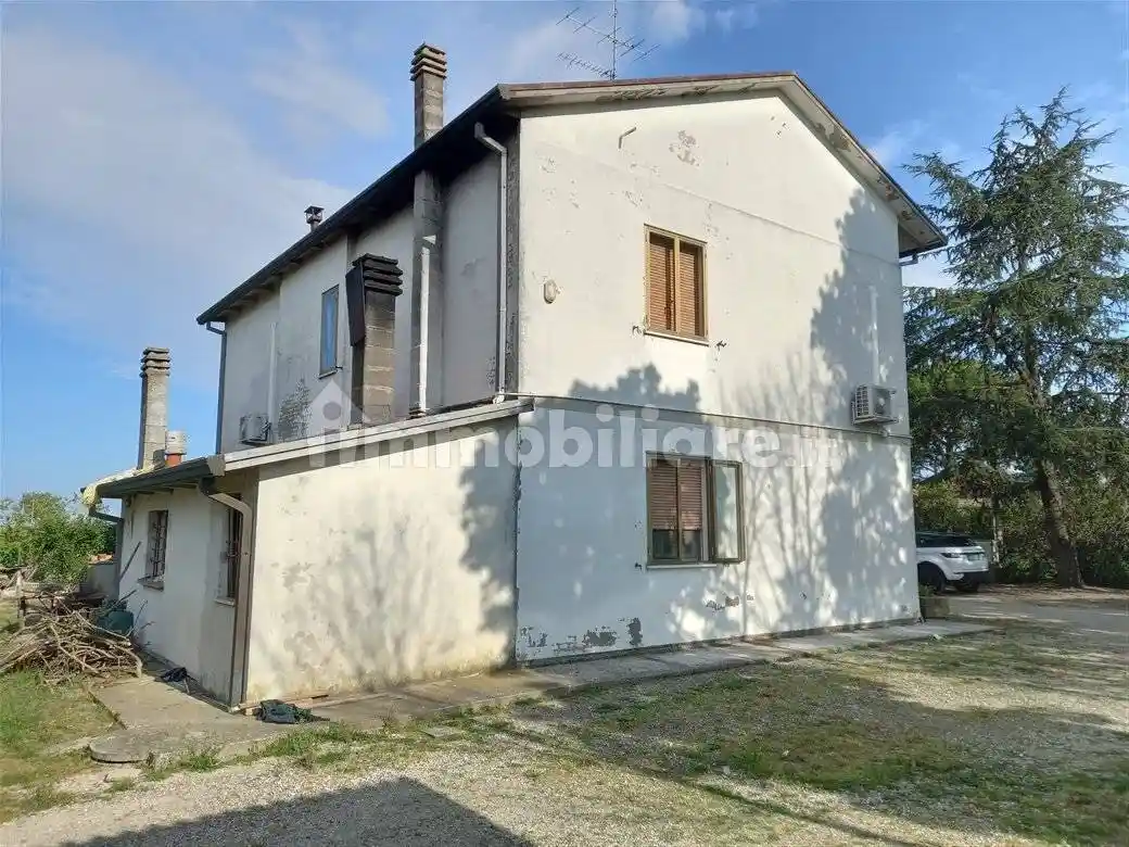 Villa in vendita a Lugo