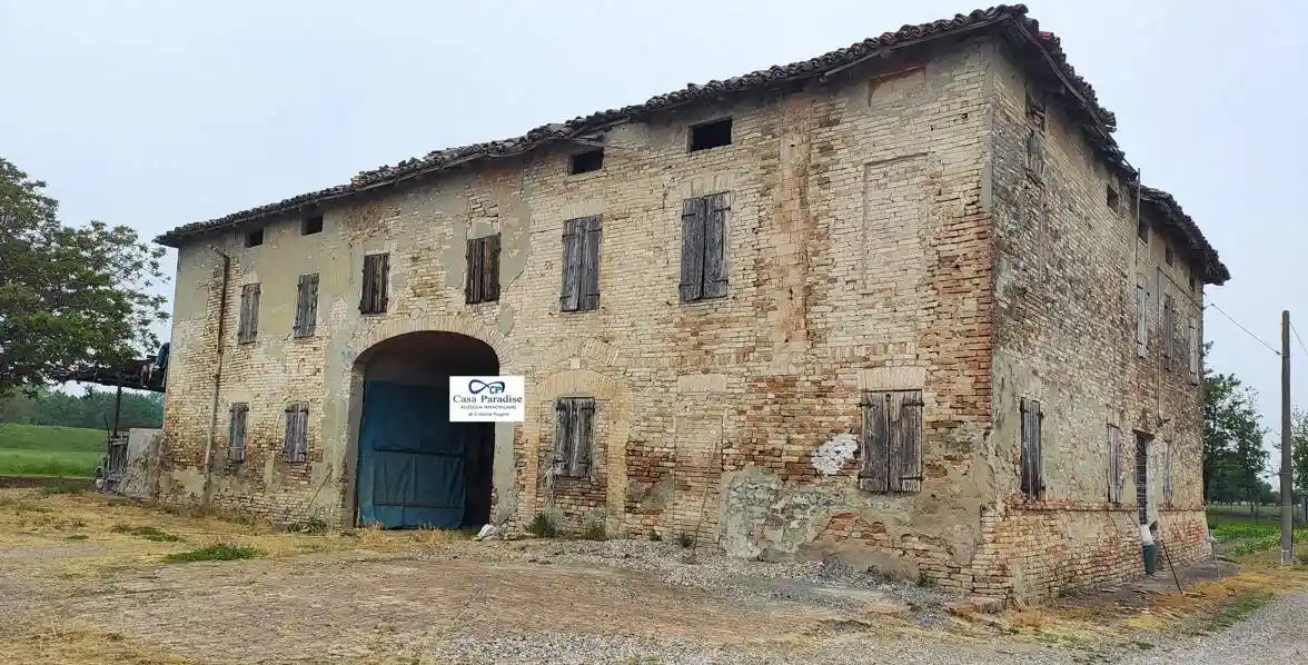 Rustico - Casale in vendita a Parma