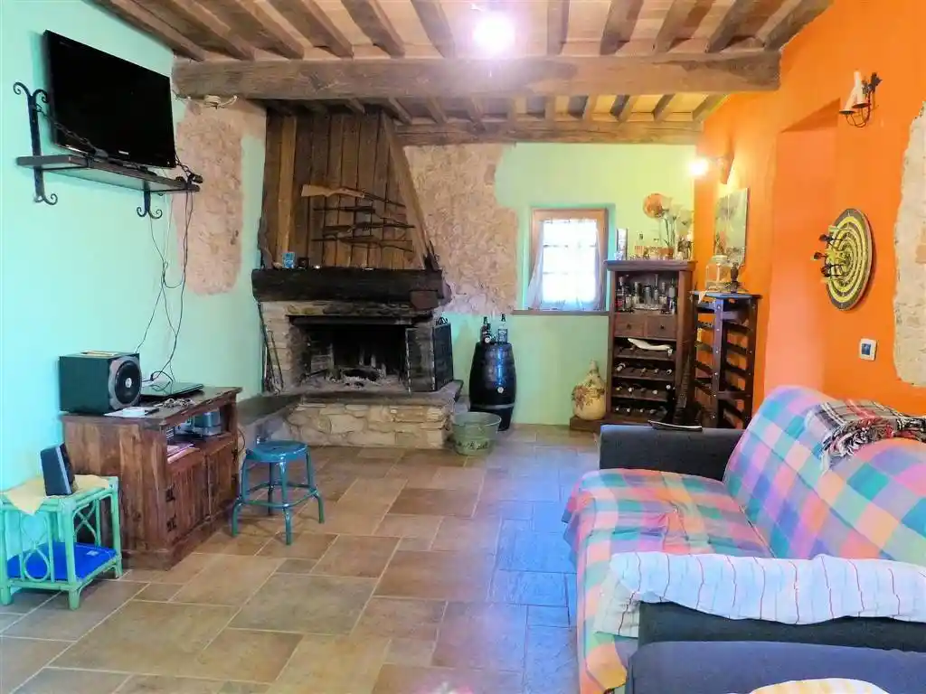 Rustico - Casale in vendita a Pietrasanta