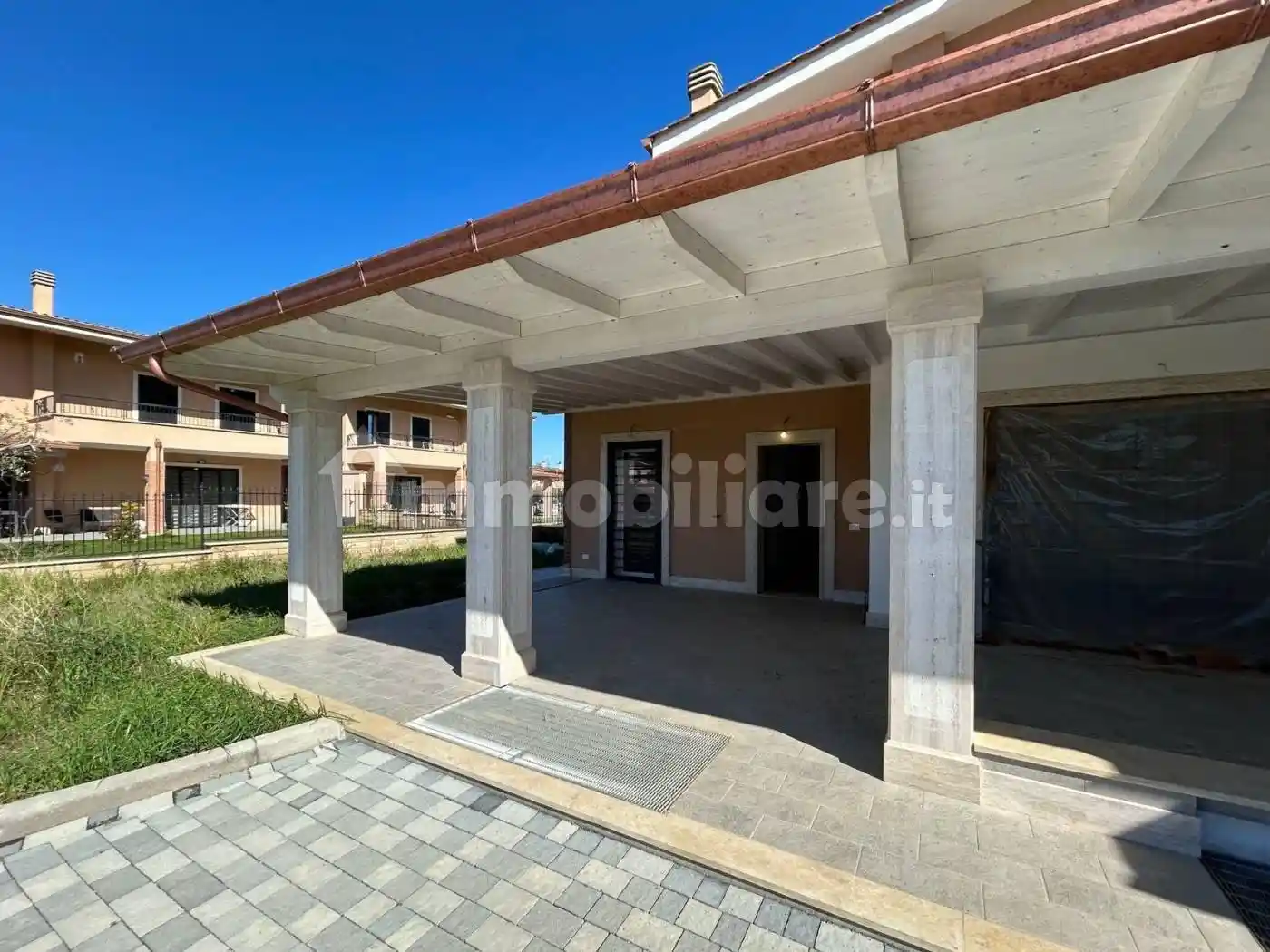 Villa in vendita a Pomezia