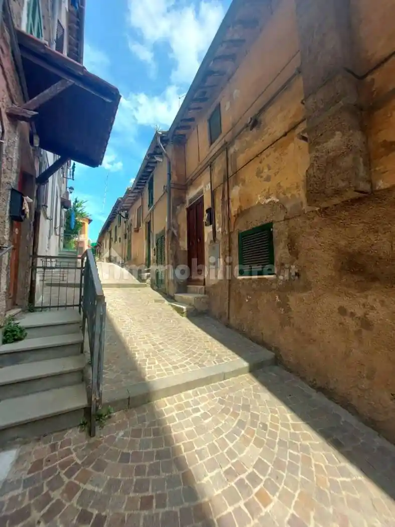 Appartamento in vendita a Ronciglione