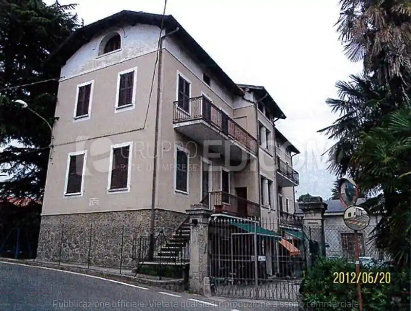 Appartamento in vendita a Barzanò