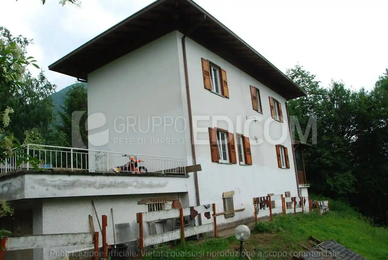 Appartamento in vendita a Cremeno