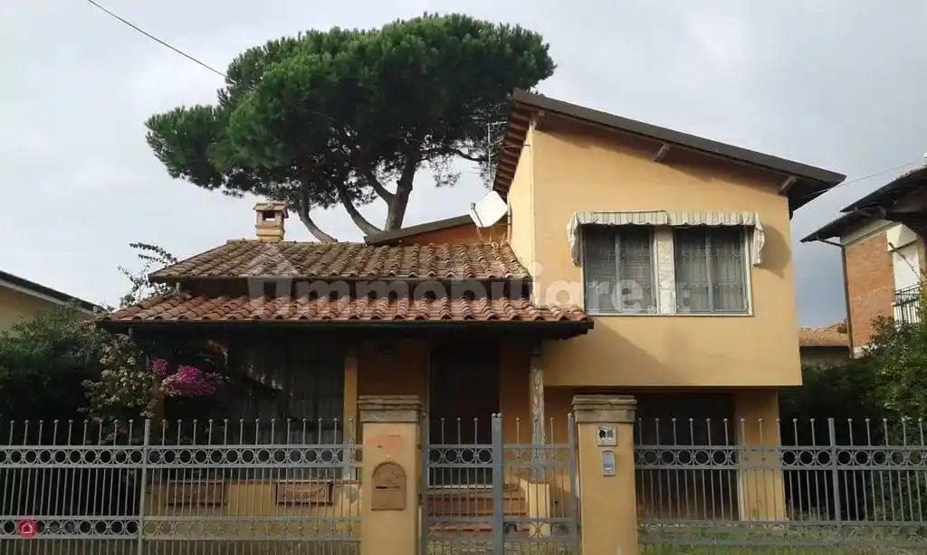 Villa in vendita a Lucca