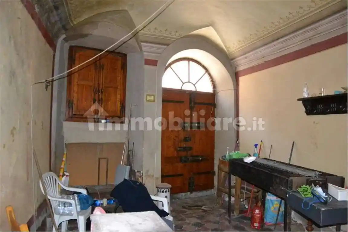 Palazzo - Edificio in vendita a Lucignano