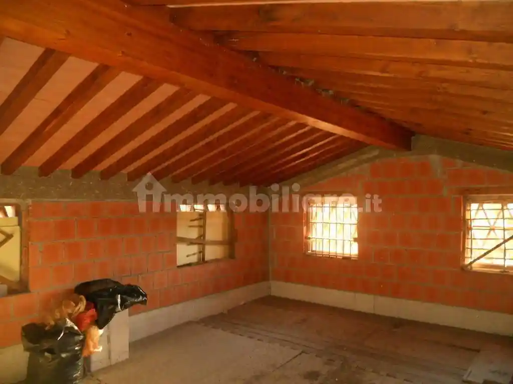 Villa in vendita a Castelnuovo Magra