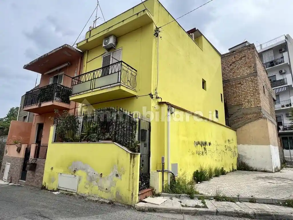 Palazzo - Edificio in Vendita - foto 2