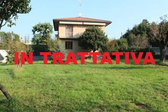 Villa in vendita a Solbiate Arno