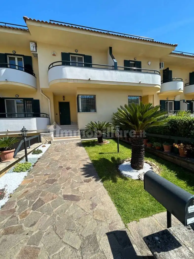 Villetta a schiera in vendita a Sparanise