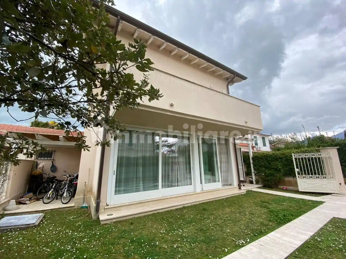 Villa in vendita a Forte dei Marmi