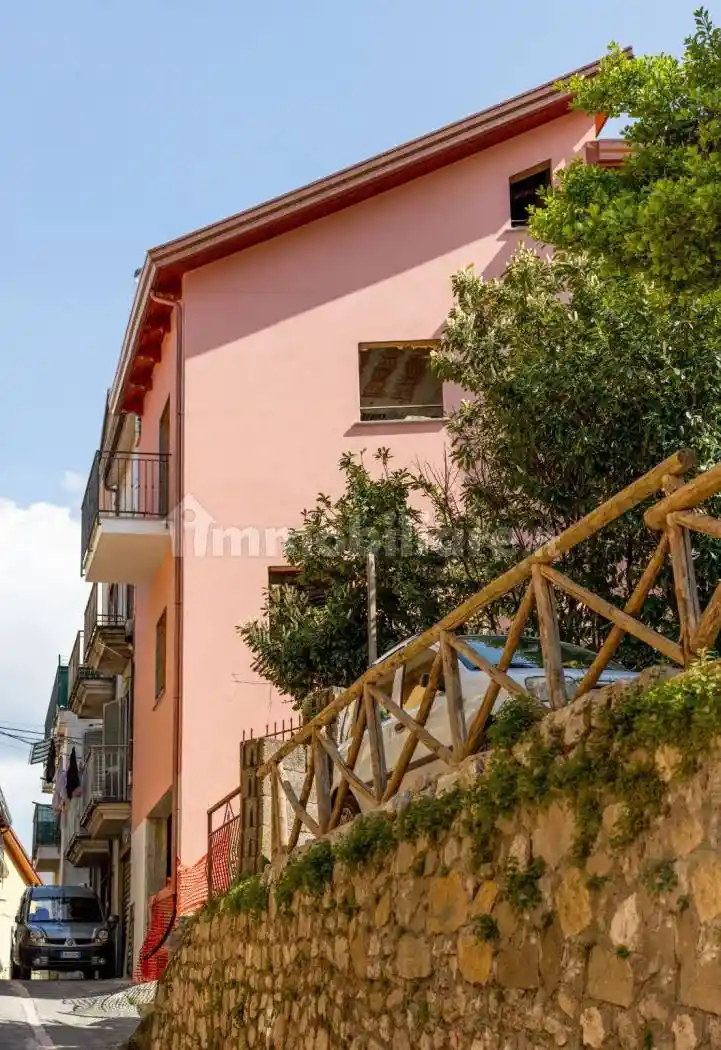 Casa indipendente in vendita a Pimonte
