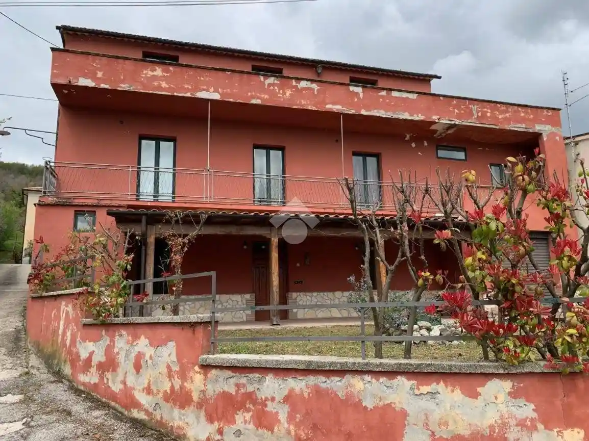 Casa indipendente in vendita a Alvito