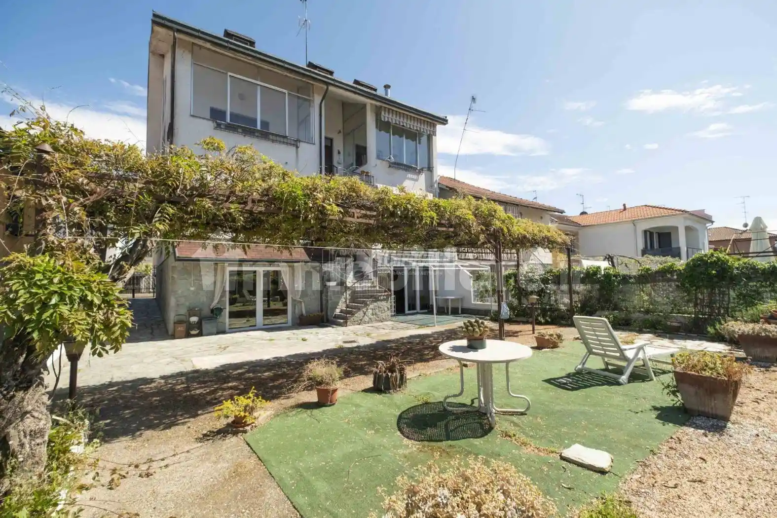 Villa in vendita a Vercelli