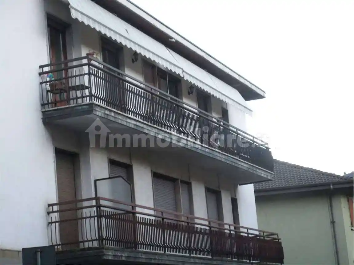 Appartamento in vendita a Sant'Omobono Terme